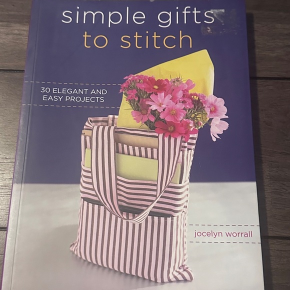 Simple Gifts to Stitch: 30 Elegant and easy projects, Jocelyn Worrall - Picture 2 of 6